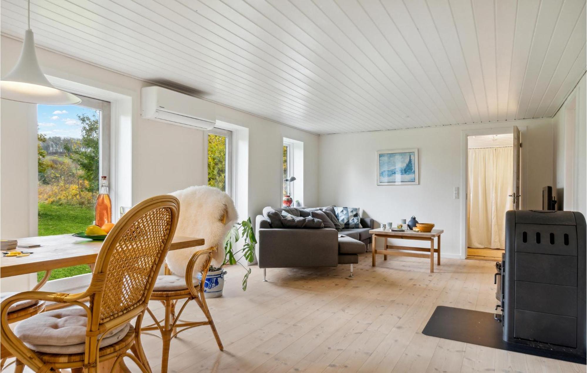 2 Bedroom Cozy Home In Fjerritslev Exterior photo